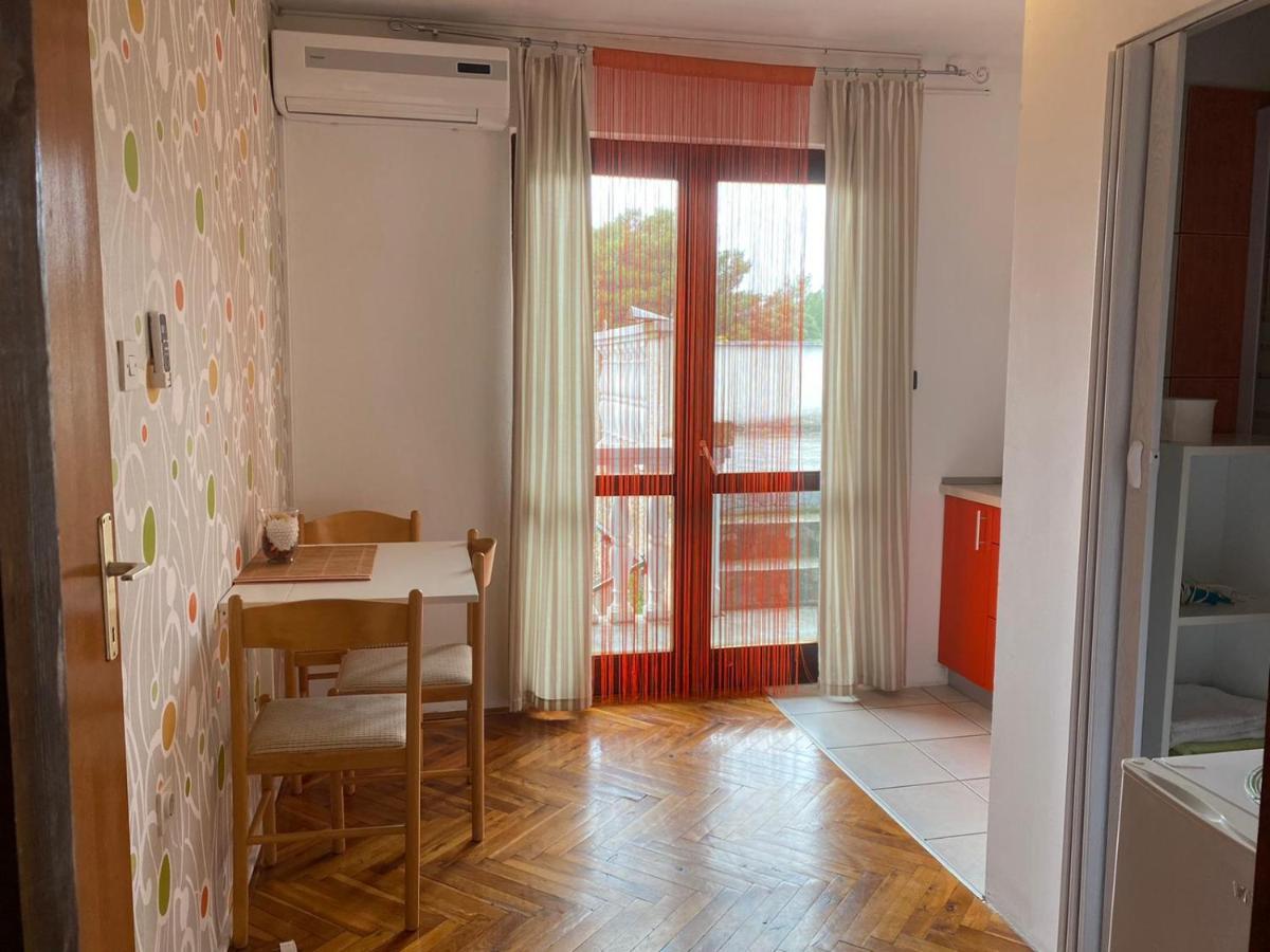 Apartmani Dana Сукошан Екстер'єр фото